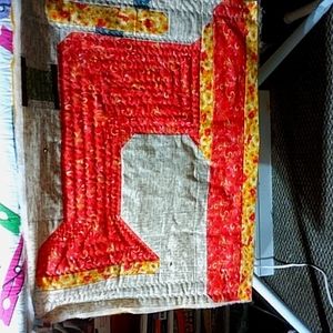 Hand Quilted wall hanging. ventage sewing machine